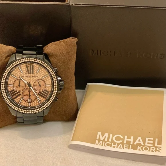 Michael Kors | Accessories | Michael Kors Everest Mk5879  display picture 1